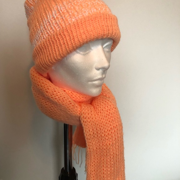 Knitted hats and scarf set. Handmade. - Picture 6 of 8